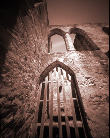 ARCHED GATE SKY VIEWS